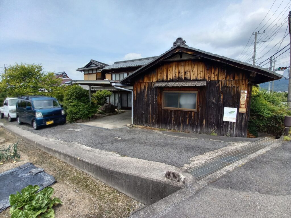 滋賀県東近江市湯屋町